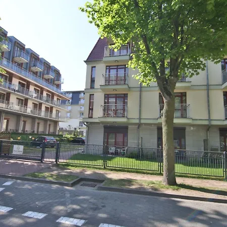 - Roza Wiatrow Apartment *